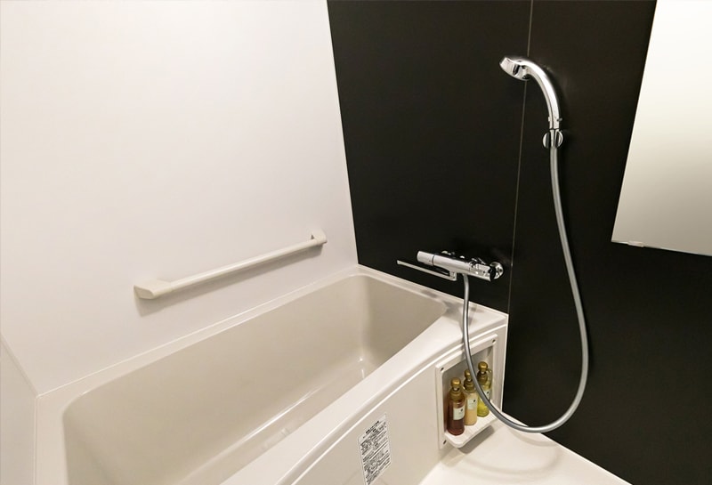 All rooms have separate bathtubs and toilets