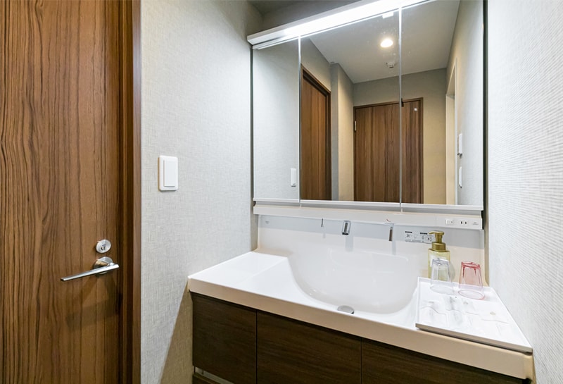 Powder Room